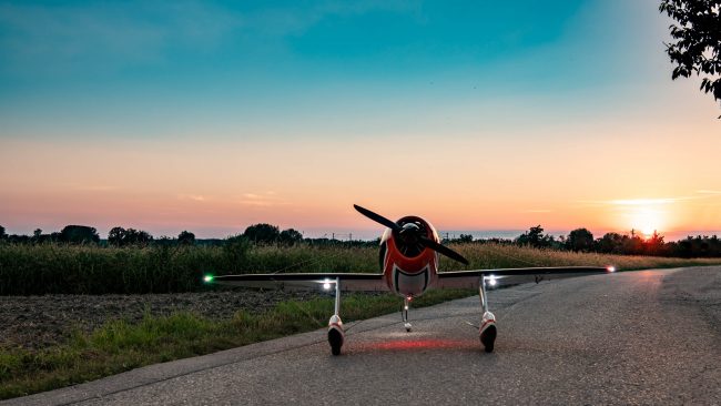 Abensonne, Felix Büchele, Felixfoto, Flugzeugbeleuchtung, Modelflugzeug, Modellbeleuchtung LED, Unilight, felix@felixfoto.at, www.felixfoto.at